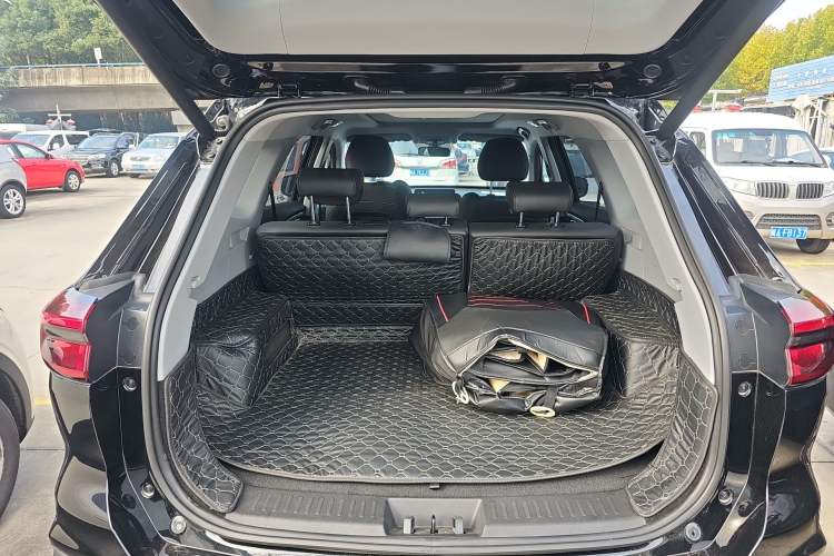 Used Chery Tiggo 8 2023 230TCI Automatic Advanced Edition Trunk