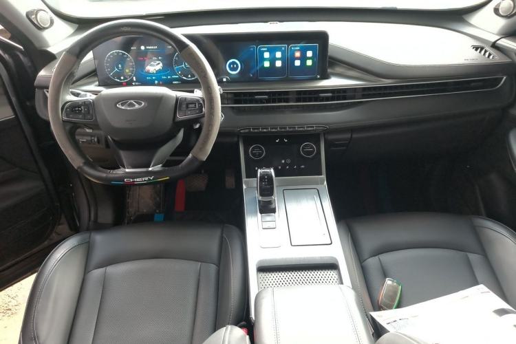 Used Chery Tiggo 8 2023 Kunpeng Edition 290TGDI Automatic Excellence Model Center Console