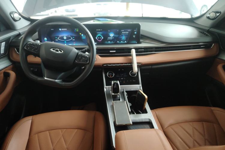 Used Chery Tiggo 8 2023 Kunpeng Edition 290TGDI Automatic Ultra-Enjoyment Version Center Console