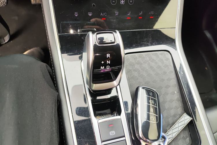 Used Chery Tiggo 8 2023 230TCI Automatic Advanced Edition Gear Lever