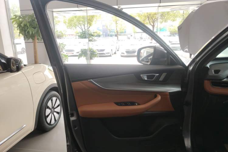 Used Chery Tiggo 8 2023 Kunpeng Edition 290TGDI Automatic Ultra-Enjoyment Version Left Front Door Interior