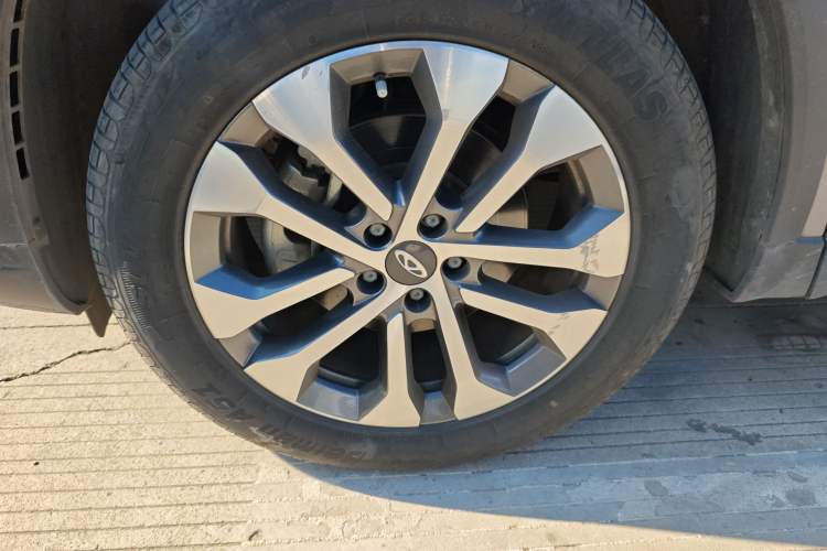 Used Chery Tiggo 8 2023 230TCI Automatic Advanced Edition Left Front Wheel Hub