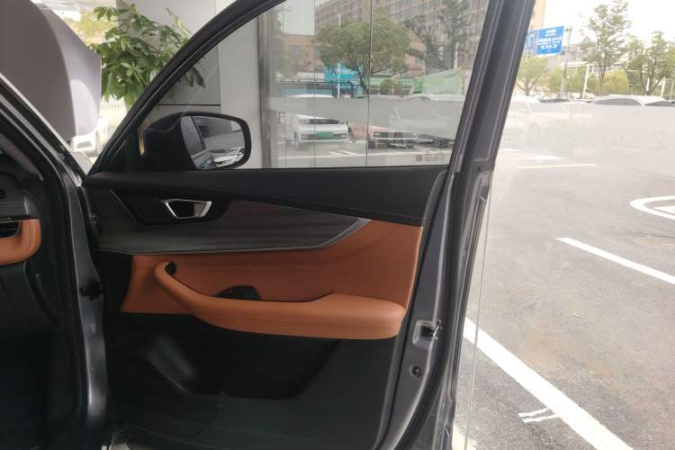 Used Chery Tiggo 8 2023 Kunpeng Edition 290TGDI Automatic Ultra-Enjoyment Version Right Front Door Interior