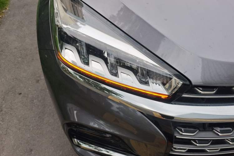 Used Chery Tiggo 8 2023 Kunpeng Edition 290TGDI Automatic Ultra-Enjoyment Version Right Front Headlight