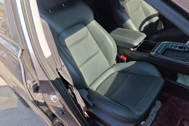 Used Chery Tiggo 8 2023 230TCI Automatic Advanced Edition Right Front Seat
