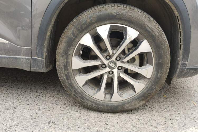 Used Chery Tiggo 8 2023 230TCI Automatic Advanced Edition Right Front Wheel Hub