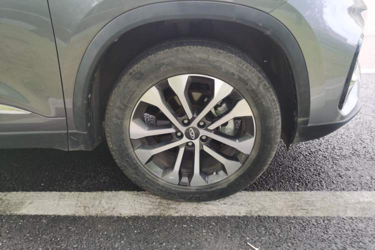 Used Chery Tiggo 8 2023 230TCI Manual Advanced Version Right Front Wheel Hub