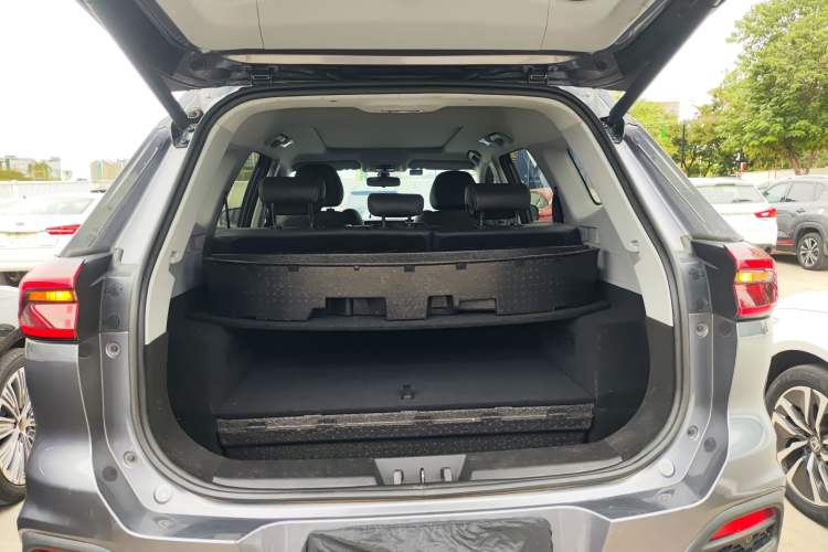 Used Chery Tiggo 8 2023 230TCI Automatic Advanced Edition Trunk