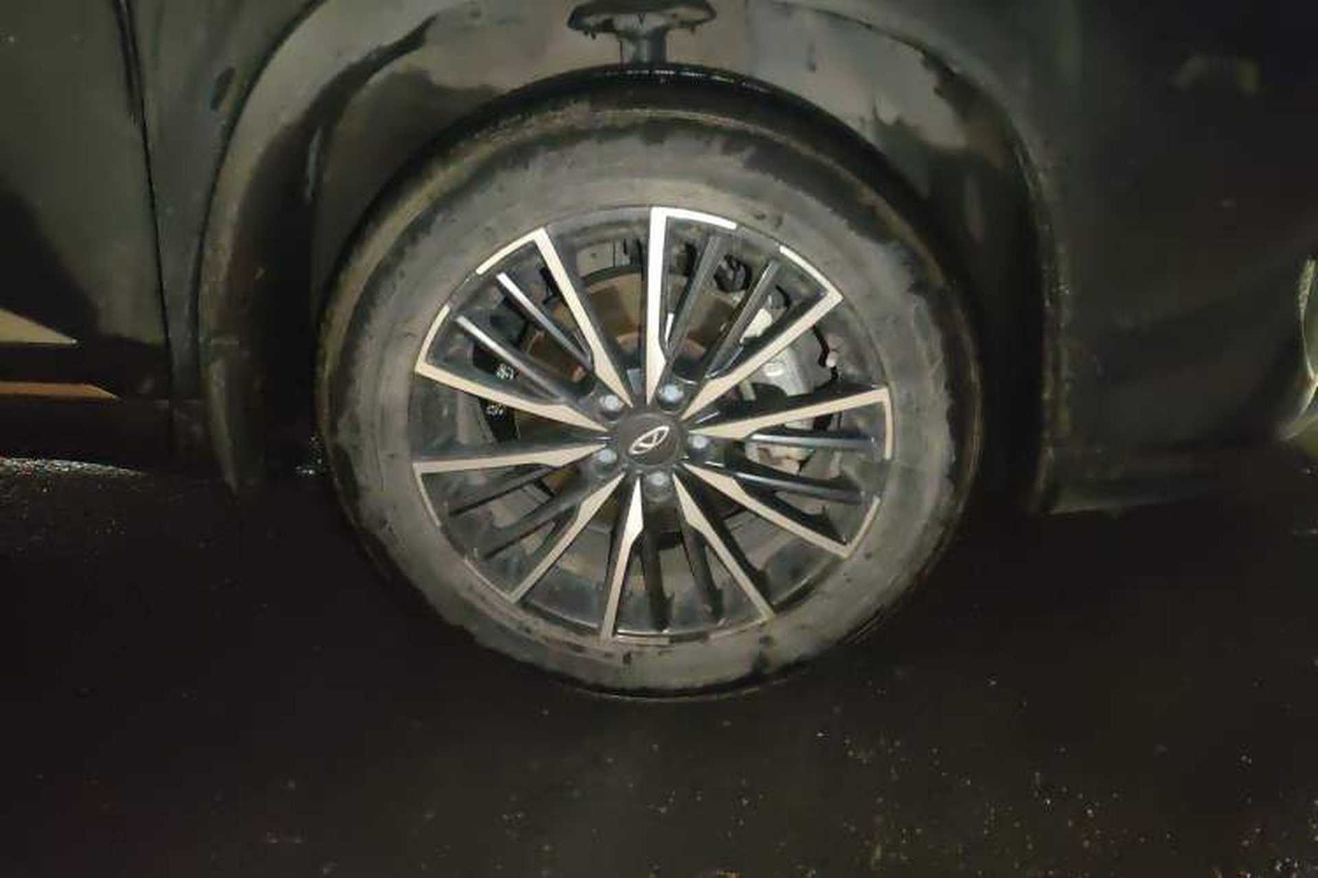 Used Chery Tiggo 8 2023 Kunpeng Edition 290TGDI Automatic Ultra-Enjoyment Version Right Front Wheel Hub
