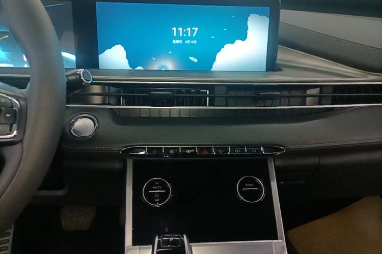 Used Chery Tiggo 8 2023 Kunpeng Edition 290TGDI Automatic Excellence Model Audio And AC Panel