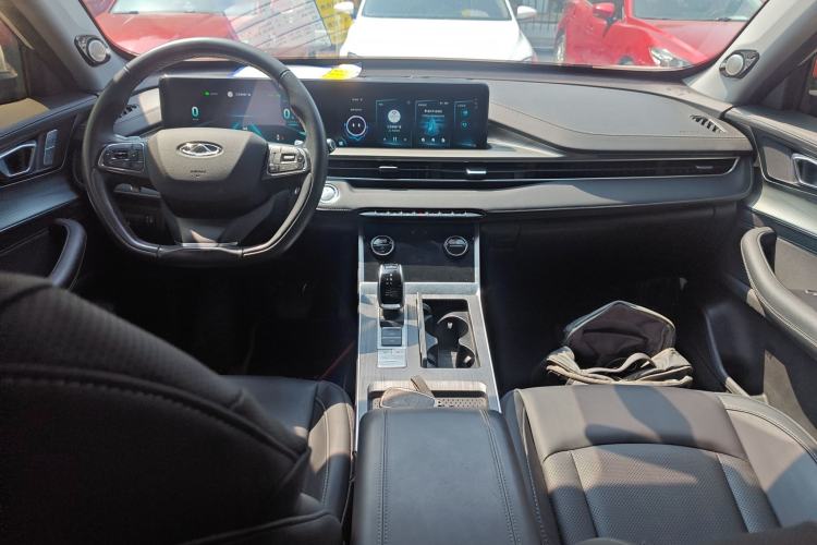 Used Chery Tiggo 8 2023 Kunpeng Edition 290TGDI Automatic Excellence Model Center Console