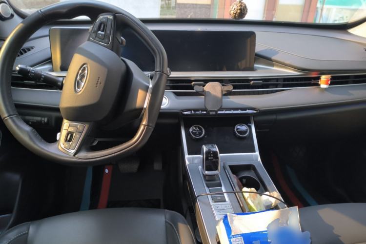 Used Chery Tiggo 8 2023 Kunpeng Edition 290TGDI Automatic Excellence Model Center Console