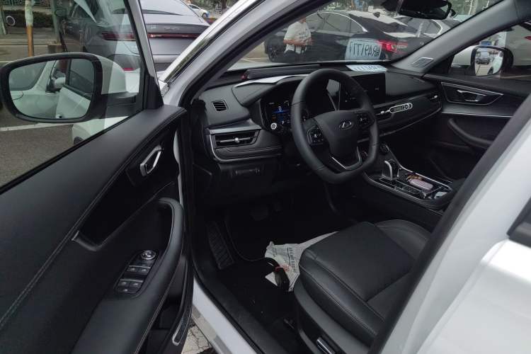 Used Chery Tiggo 8 2023 230TCI Automatic Advanced Edition Driver Seat