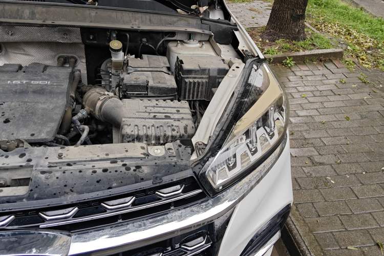 Used Chery Tiggo 8 2023 Kunpeng Edition 290TGDI Automatic Excellence Model Engine Bay Left