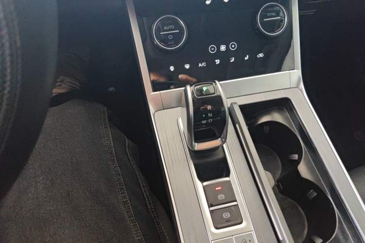 Used Chery Tiggo 8 2023 Kunpeng Edition 290TGDI Automatic Excellence Model Gear Lever