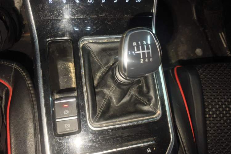 Used Chery Tiggo 8 2023 230TCI Manual Advanced Version Gear Lever
