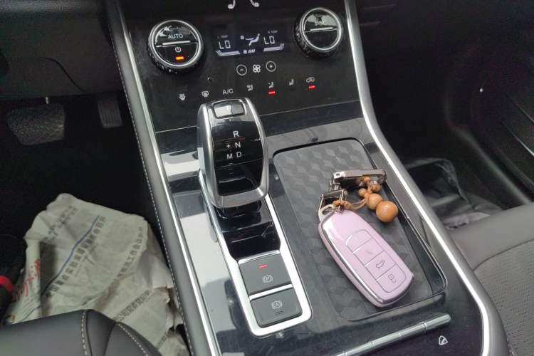 Used Chery Tiggo 8 2023 230TCI Automatic Advanced Edition Gear Lever
