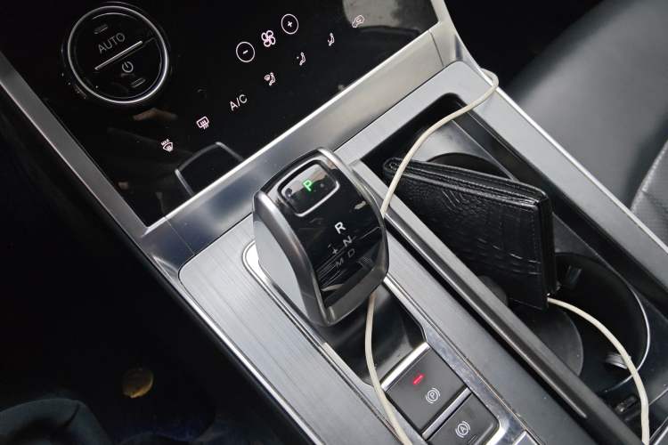 Used Chery Tiggo 8 2023 Kunpeng Edition 290TGDI Automatic Excellence Model Gear Lever