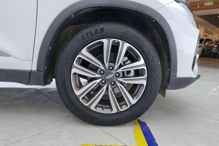 Used Chery Tiggo 8 2023 Kunpeng Edition 290TGDI Automatic Excellence Model Left Front Wheel Hub