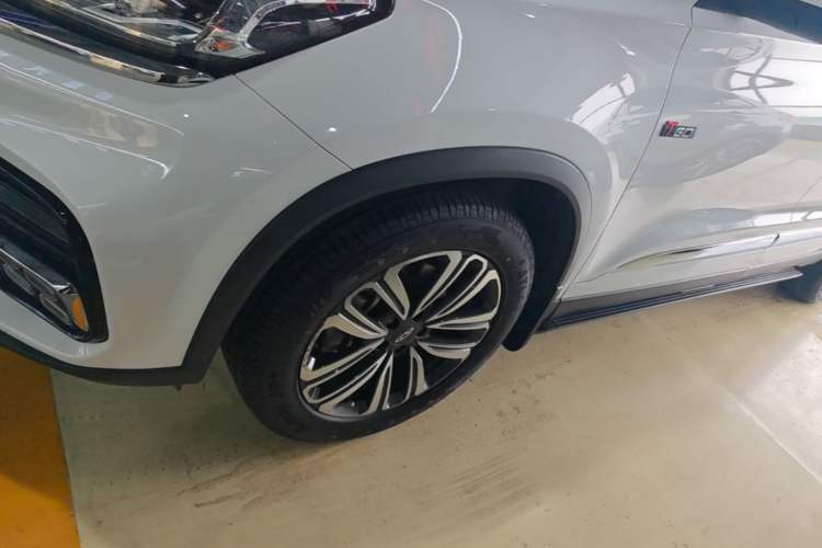 Used Chery Tiggo 8 2023 Kunpeng Edition 290TGDI Automatic Ultra-Enjoyment Version Left Front Wheel Hub
