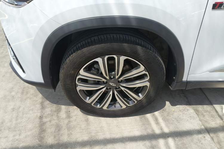 Used Chery Tiggo 8 2023 Kunpeng Edition 290TGDI Automatic Excellence Model Left Front Wheel Hub