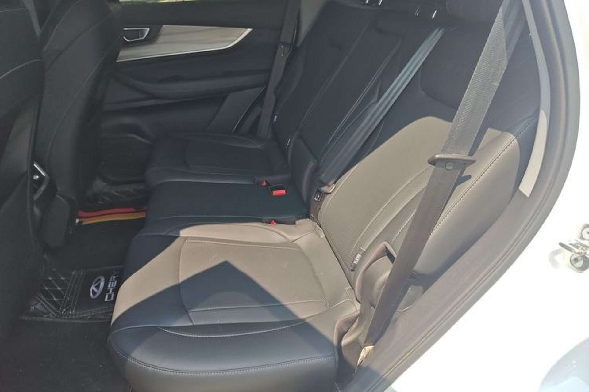 Used Chery Tiggo 8 2023 Kunpeng Edition 290TGDI Automatic Excellence Model Left Rear Seat
