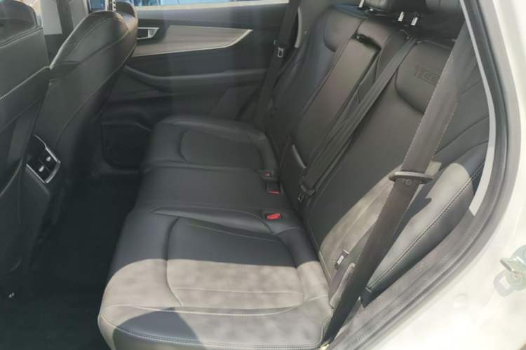 Used Chery Tiggo 8 2023 Kunpeng Edition 290TGDI Automatic Excellence Model Left Rear Seat