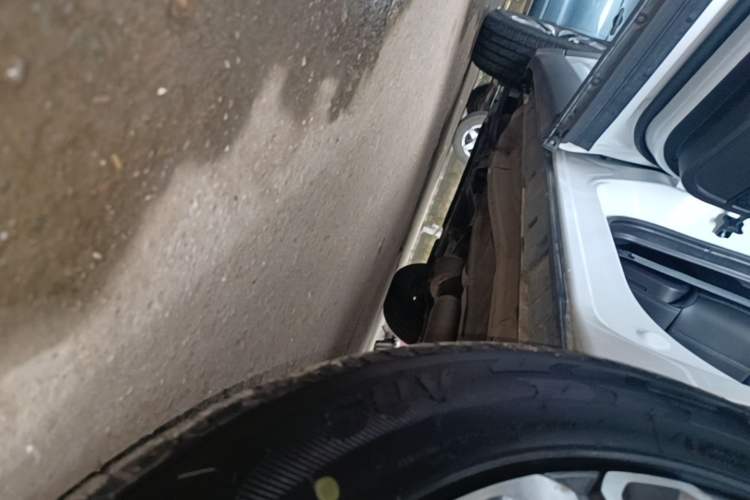 Used Chery Tiggo 8 2023 Kunpeng Edition 290TGDI Automatic Excellence Model Left Side Sill