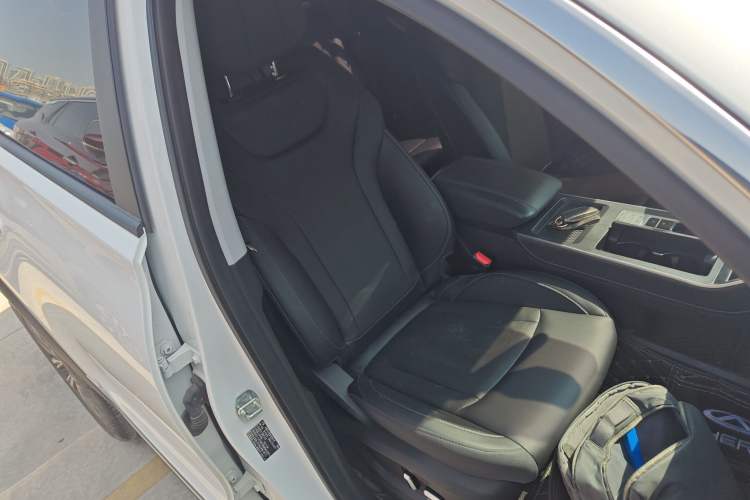 Used Chery Tiggo 8 2023 Kunpeng Edition 290TGDI Automatic Excellence Model Right Front Seat