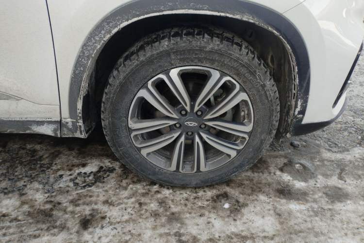Used Chery Tiggo 8 2023 Kunpeng Edition 290TGDI Automatic Excellence Model Right Front Wheel Hub