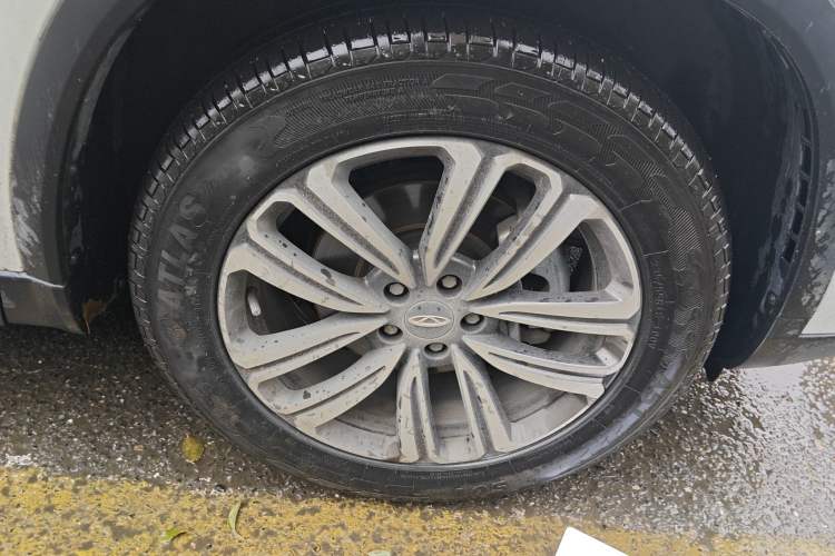 Used Chery Tiggo 8 2023 Kunpeng Edition 290TGDI Automatic Excellence Model Right Front Wheel Hub
