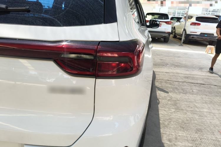 Used Chery Tiggo 8 2023 Kunpeng Edition 290TGDI Automatic Excellence Model Right Rear Taillight