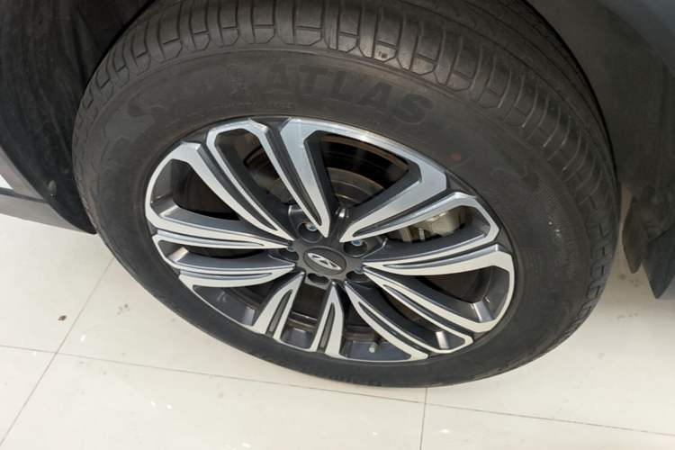 Used Chery Tiggo 8 2023 Kunpeng Edition 290TGDI Automatic Excellence Model Right Rear Wheel Hub