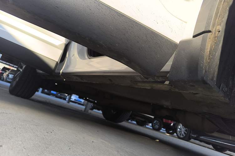 Used Chery Tiggo 8 2023 230TCI Automatic Advanced Edition Right Side Sill