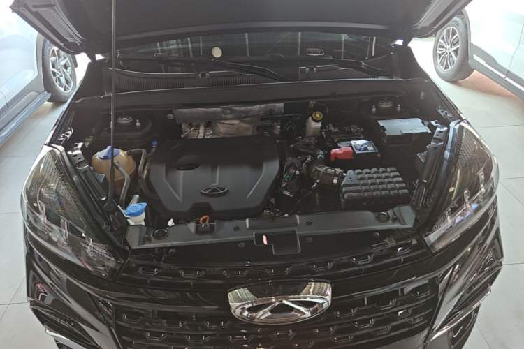 Used Chery Tiggo 8 2024 Honor Edition 230TCI Automatic Excellence Version 5 Seats Engine Bay