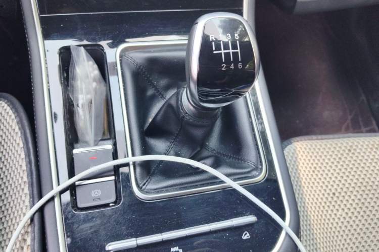 Used Chery Tiggo 8 2024 Honor Edition 230TCI Manual Advanced Version 5 Seats Gear Lever