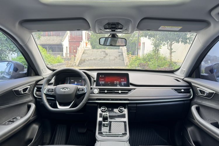 Used Chery Tiggo 8 2024 230TCI Automatic New Edition 5-Seater Interior 3