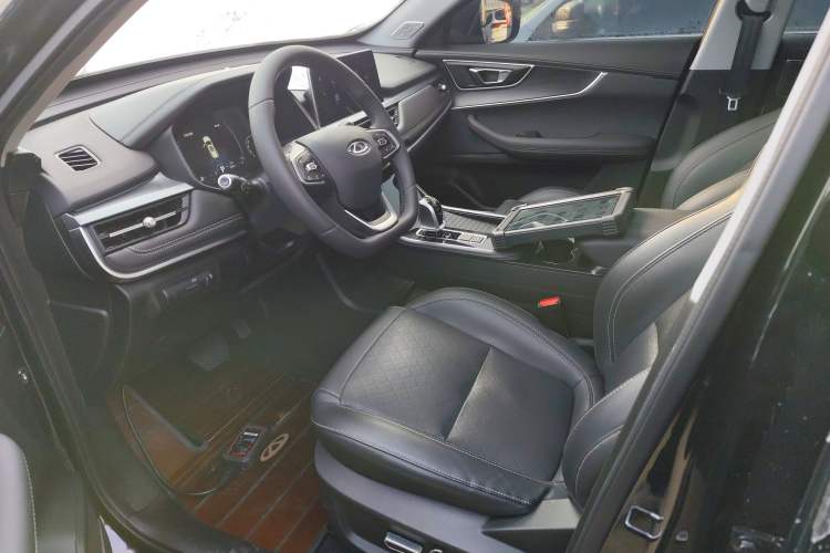 Used Chery Tiggo 8 2024 Honor Edition 230TCI Automatic Excellence Version 5 Seats Left Front Seat
