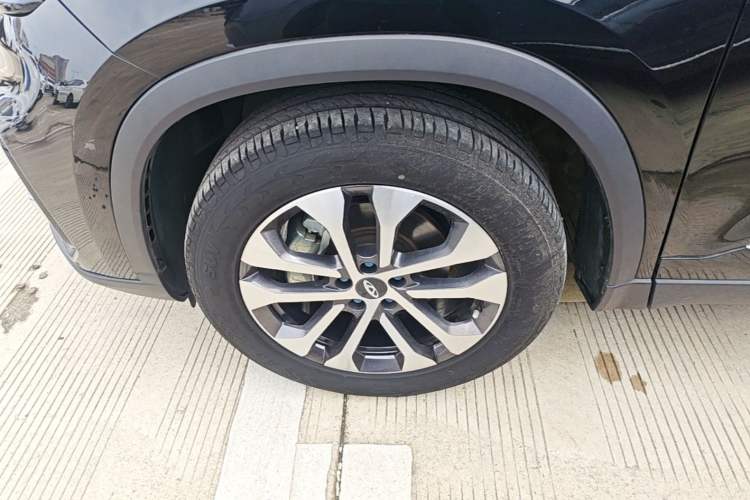 Used Chery Tiggo 8 2024 Honor Edition 230TCI Automatic Excellence Version 5 Seats Left Front Wheel Hub