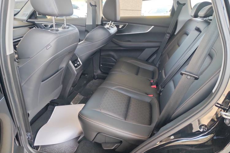 Used Chery Tiggo 8 2024 Honor Edition 230TCI Manual Advanced Version 5 Seats Left Rear Seat