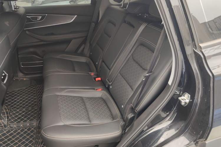 Used Chery Tiggo 8 2024 Honor Edition 230TCI Automatic Excellence Version 5 Seats Left Rear Seat