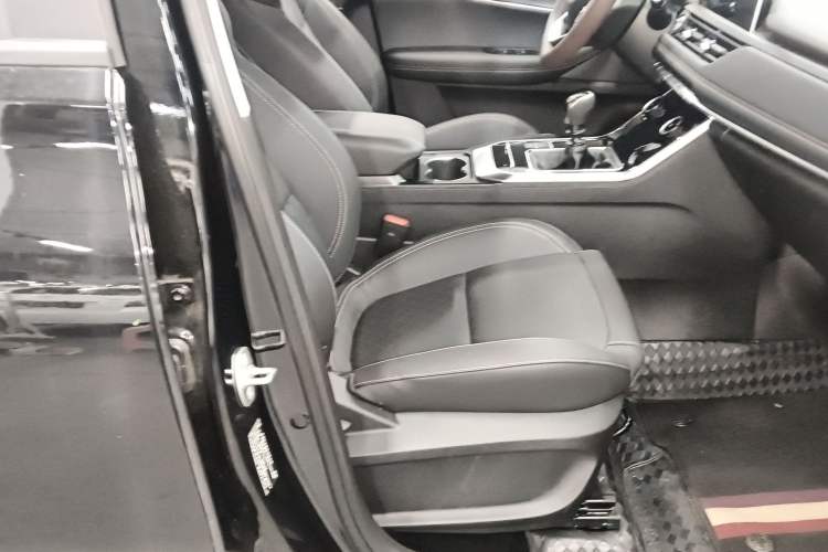 Used Chery Tiggo 8 2024 230TCI Manual New Trend Edition 5 Seats Right Front Seat