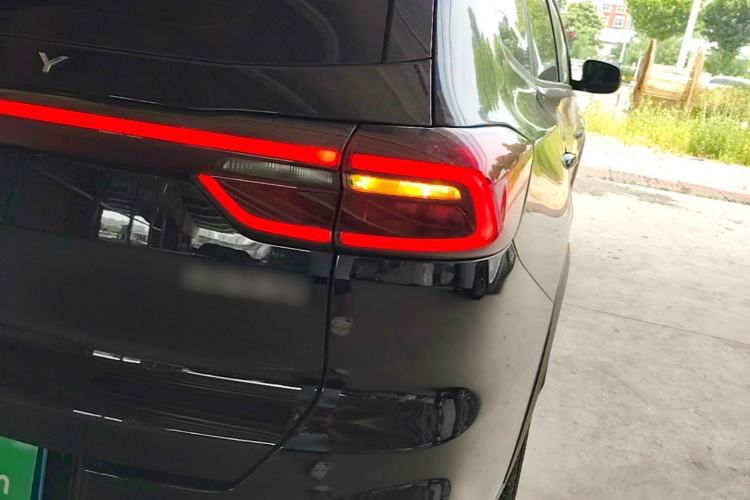 Used Chery Tiggo 8 2024 Honor Edition 230TCI Automatic Excellence Version 7 Seats Right Rear Taillight