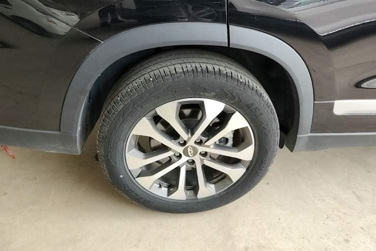 Used Chery Tiggo 8 2024 Honor Edition 230TCI Automatic Excellence Version 7 Seats Right Rear Wheel Hub