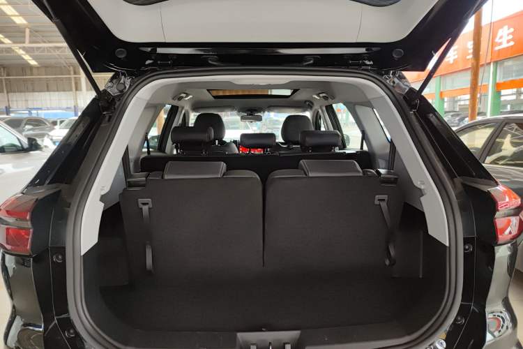 Used Chery Tiggo 8 2024 230TCI Automatic New Edition 7-Seater Trunk