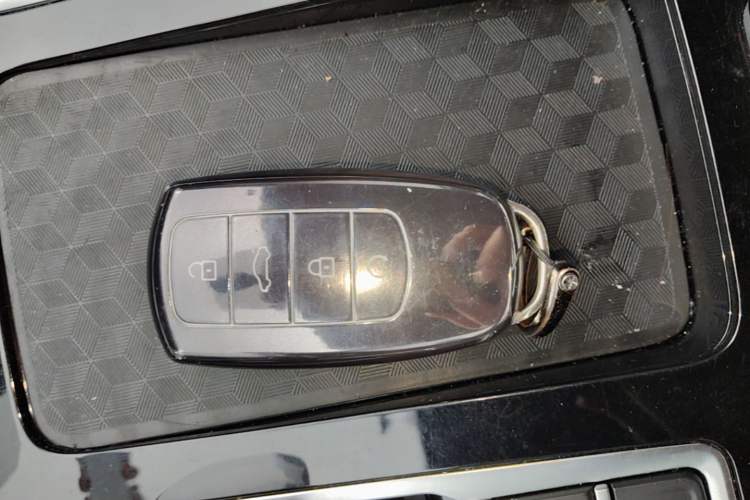 Used Chery Tiggo 8 2024 Honor Edition 230TCI Automatic Excellence Version 5 Seats Vehicle Key