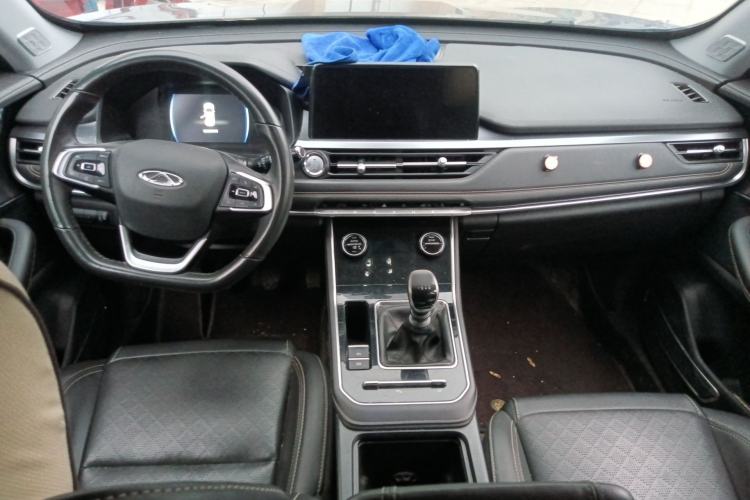 Used Chery Tiggo 8 2024 Honor Edition 230TCI Manual Advanced Version 5 Seats Center Console