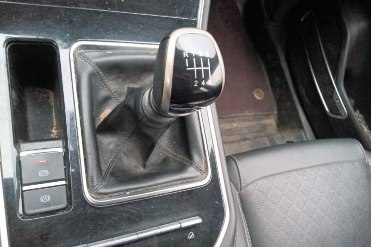 Used Chery Tiggo 8 2024 Honor Edition 230TCI Manual Advanced Version 5 Seats Gear Lever