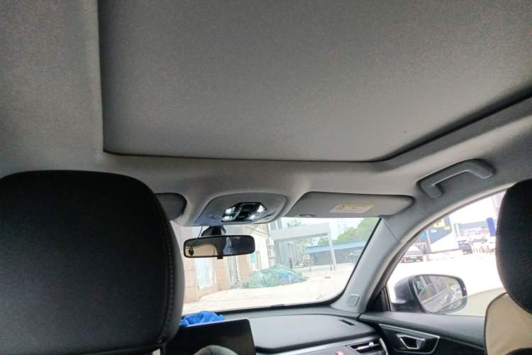 Used Chery Tiggo 8 2024 Honor Edition 230TCI Manual Advanced Version 5 Seats Headliner