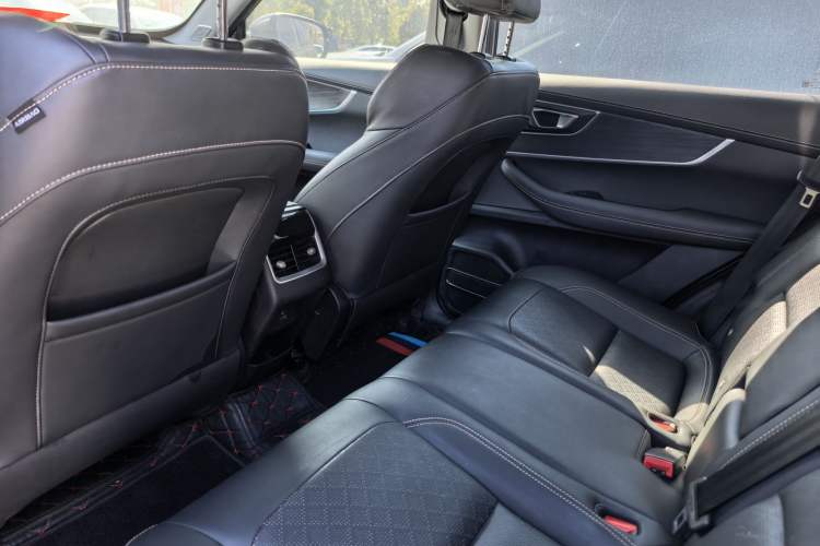 Used Chery Tiggo 8 2024 Honor Edition 230TCI Automatic Excellence Version 5 Seats Interior 2